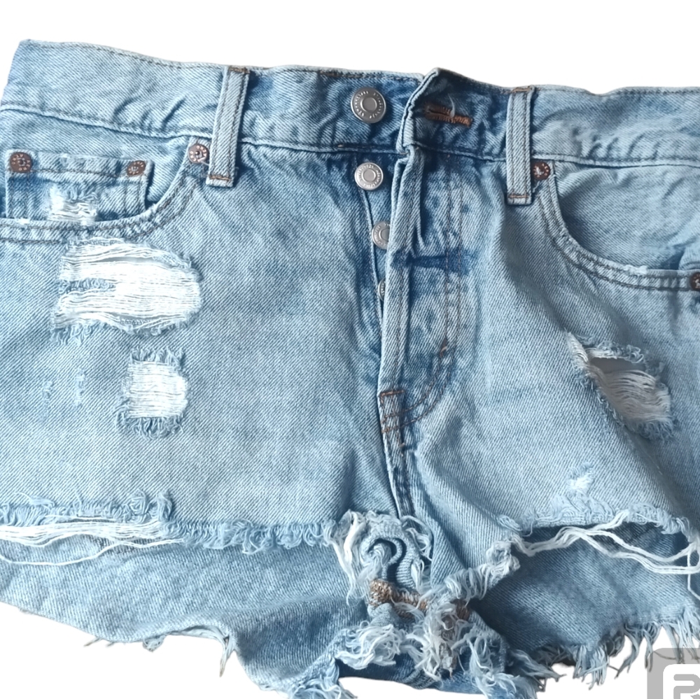 Aeropostale Boyfriend cutoffs